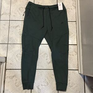 New Nike Sportswear Tech Fleece Joggers Vintage Green Men's Size XL HV0959-338